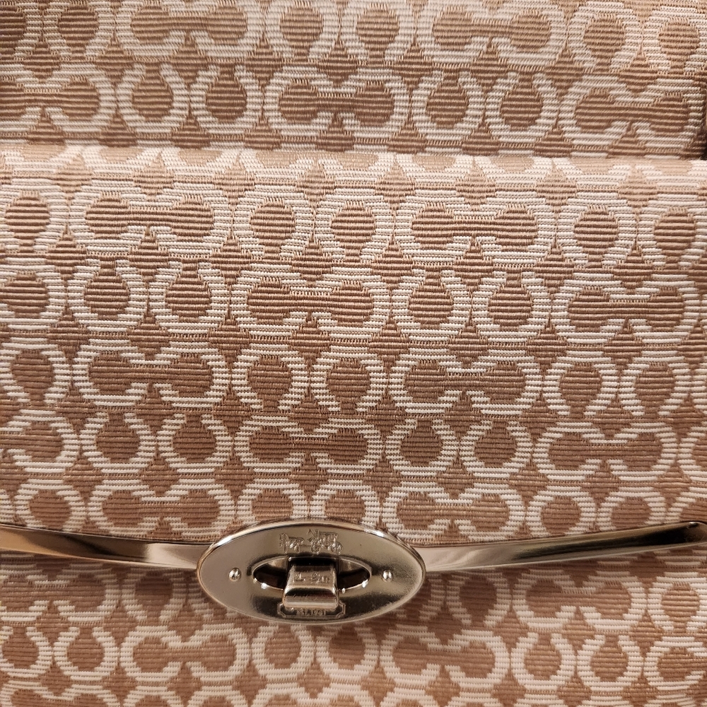 Sold - Picture 8 of 15